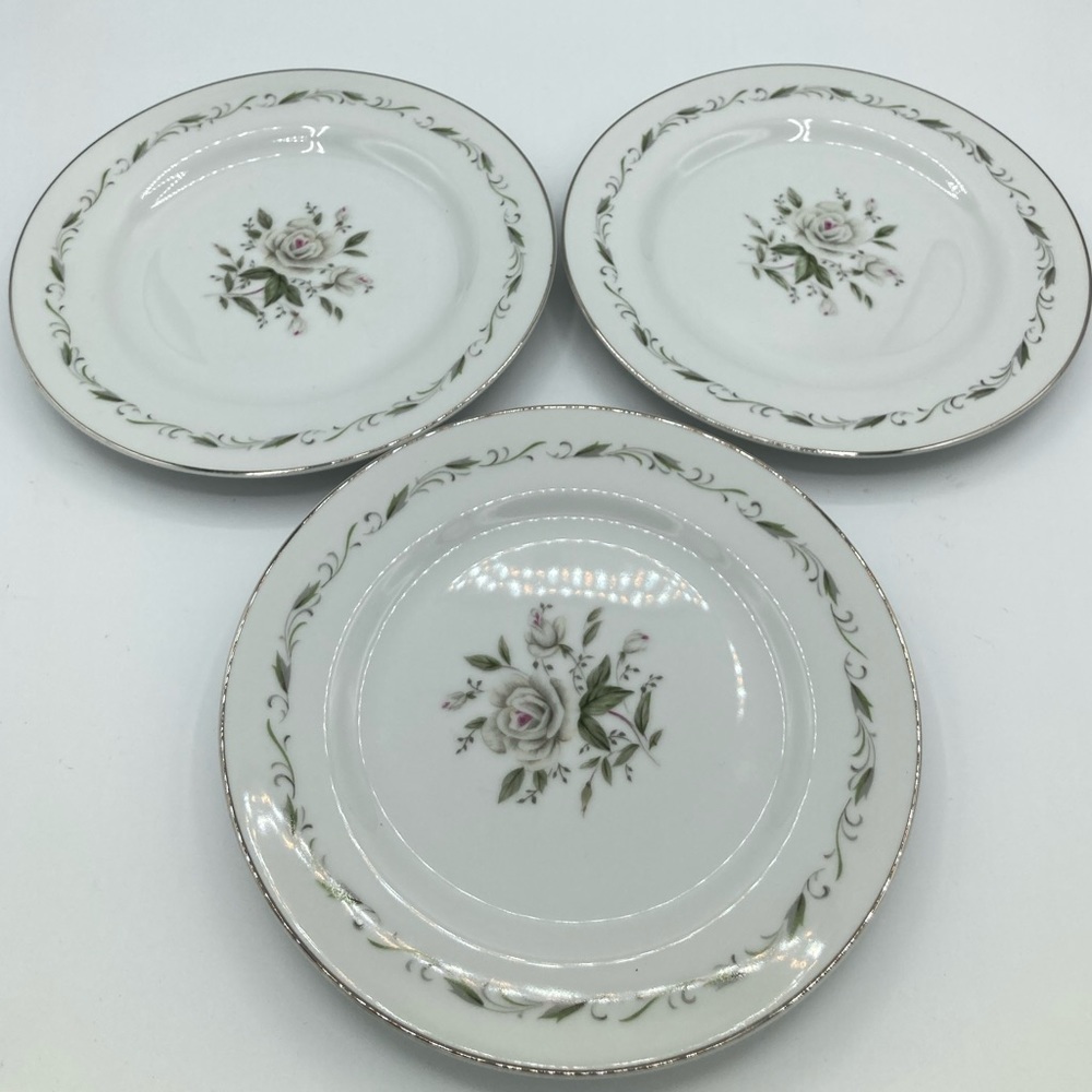 3 plates Vintage ROMANCE DIAMON CHINA made in Japan